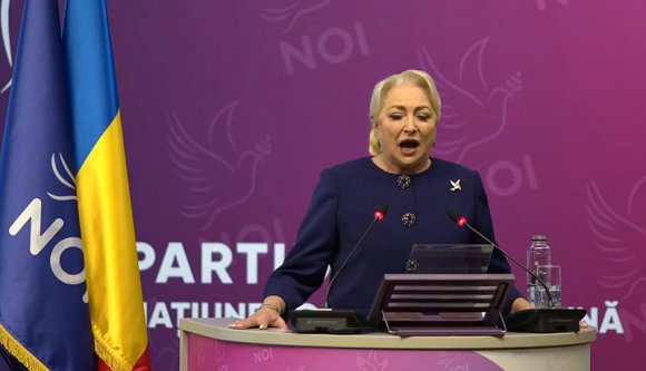 Alig tért vissza a politika fülledt budoárjába, Viorica Dăncilă máris elkönyvelte első sikerét
