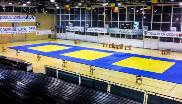 Egy román olimpiai bajnok szóvá tette, hogy nem róla, hanem Szabó Katalinról nevezték volna el a dévai sportcsarnokot