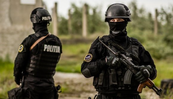 Saját zsebből kell a szolgálati vécépapírt és szappant fizetniük a rendőrség kommandósainak az egyik dél-romániai megyében
