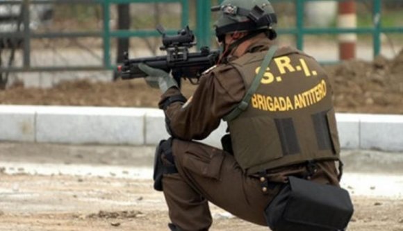 Attól, hogy valakit terrorizmus miatt kitoloncoltak Romániából, még vígan tovább üzletelhet az országban