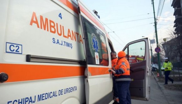 Mérgező vegyszerrel feltöltött medencébe zuhant egy kisfiú, nem tudták megmenteni