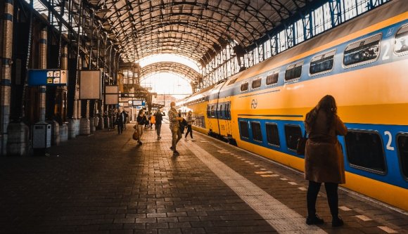 Ha 18 éves vagy, bújj ki a szobádból, és utazgass inkább ingyen Európában!