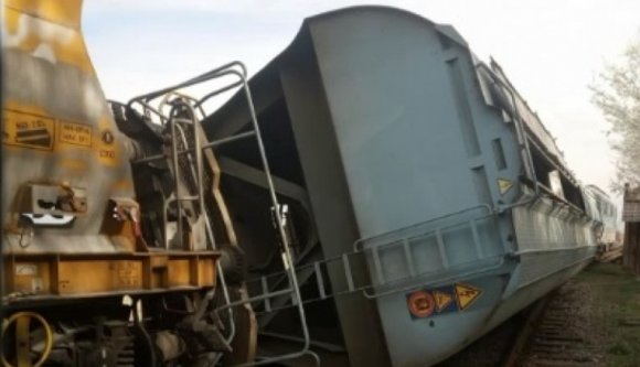 Nyugis délután volt a CFR-nél, aztán kisiklott egy tehervonat (VIDEÓval)