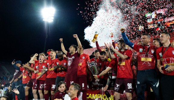 Csak a szokásos: bajnok a CFR, bírózik a FCSB