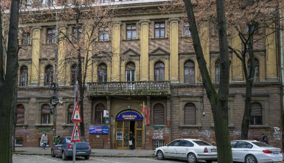 Magyar-e vagy? Az erdélyi műemlék-épületek megvásárlóinak nemzetiségét firtatja egy USR-politikus