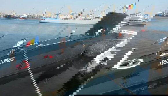 Védelmi miniszter: Romániának tengeralattjárókat kell vásárolnia, mert a Fekete-tengerben sok a „cápa”