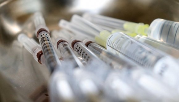Akár már szeptemberben megérkezhet az aktualizált kovidoltás