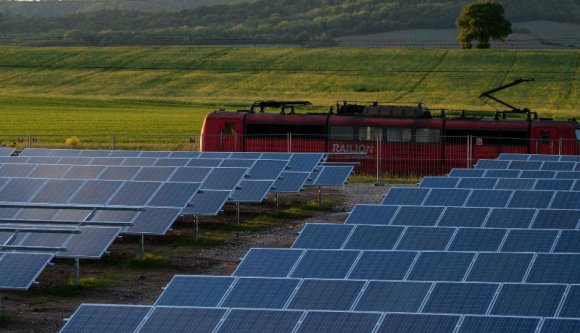 A Romgaz is beszáll a napenergia-bizniszbe: Dicsőszentmártonon építene napelemparkot