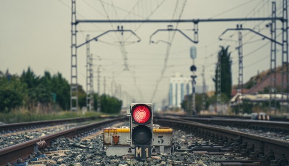 Az unió mindent megadna, hogy felújítsuk a vasútjainkat, mégsem lép senki