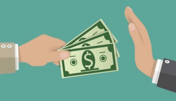 És azt tudta, hogy azért kell nagyobb fizetés a közigazgatásban, hogy kevesebbet lopjanak?