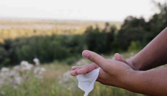 Fura: egy nedves törlőkendő miatt lett pozitív az alkoholtesztje egy ittas vezetésért megbüntetett sofőrnek