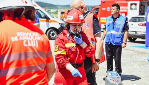 Sürgős mentőakcióra vár a román sürgősségi orvosi ellátás: elmérgesedett Arafat és Rafila kakaskodása