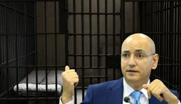 6,3 millió euró csúszópénzt rakott zsebre, börtönbe megy az Országos Egészségbiztosítási Pénztár volt elnöke