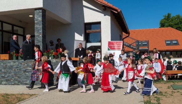 Döbbenetes: a bánffyhunyadi tanács nemet mondott a magyar kormány által épített óvoda működtetésére