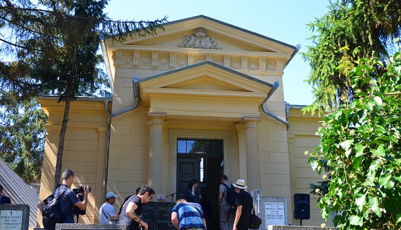 Megmenekült egy újabb talpalatnyi múlt: felújították a házsongárdi Bethlen-kriptát (FOTÓK)