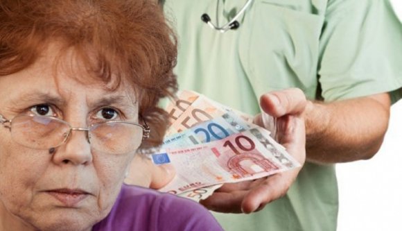 Csúszópénz helyett egy kedves pillantással is meghálálhatjuk orvosunk munkáját, mondja az államtitkár
