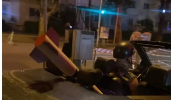 „És akkor most katonának öltözöm, beülök a kabriómba és megsétáltatok egy rakétát” (VIDEÓval)