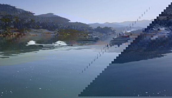 Újabb légi szerencsétlenség: a Kolibica-tóba zuhant egy kisméretű repülőgép (VIDEÓval)