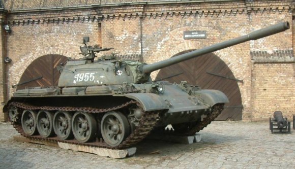 Múzeumokba illő, veterán szovjet tankoktól szabadulna a román állam