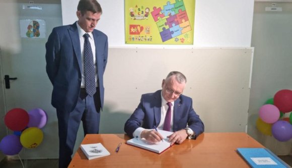 A plagizátorok réme most az oktatási miniszter dolgozatában talált némi koppintást (FRISSÍTVE)