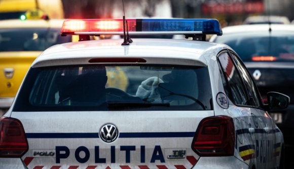 Részeg 14 évest vert bilincsbe a rendőrség egy Bihar megyei iskolában (VIDEÓval)