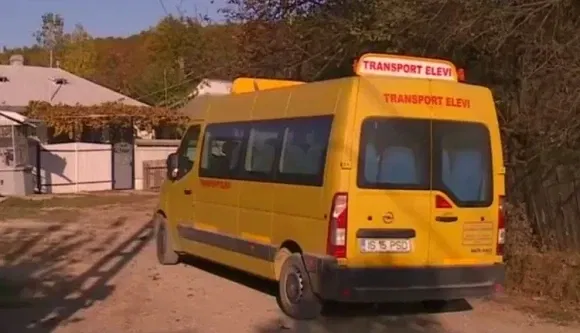 Nyár óta nem működik az iskolabusz az egyik erdélyi faluban, gyerekek tucatjai nem jutnak el az iskolába