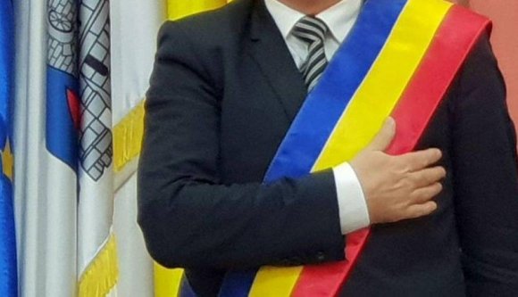 Mégis megszavazták a polgármesteri fizetések szép nagy növelését