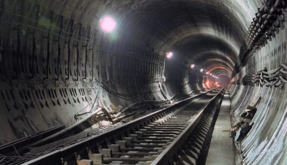 Plusz 750 millió euró, maradhat? A kolozsvári városvezetés így is rábólintott a metróépítésre