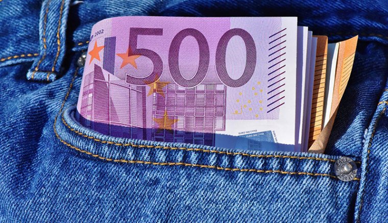 Éppen 1000 euró csúszópénzt vett át a temesvári szívsebészet vezetője, amikor jöttek az ügyészek