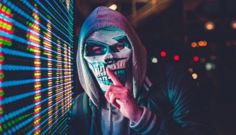 Egyre rafináltabb trükkökkel dolgoznak az informatikai csalók, figyelmeztet a rendőrség