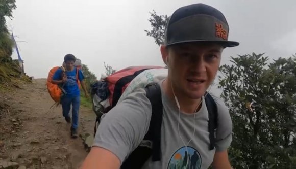 Már a Cso-Oju alaptáborában készül a csúcshódításra Varga Csaba