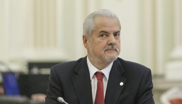 Már nem kell nélkülöznie Adrian Năstasenak: több tízezer lejjel tartozik neki az állam, miután pert nyert