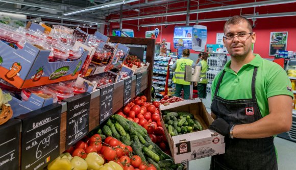 Megabüntetés a Mega Imagenak: úthengerként megy végig a fogyasztóvédelem az áruházláncokon