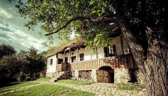 Ezzel csábítanák a brit turistákat III. Károly király erdélyi birtokára