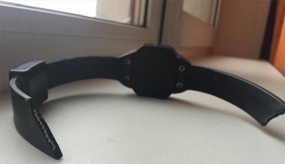 Premier: máris megvan az első erőszakos elkövető, akit a rendőrség nyomkövető lábbilinccsel jutalmazott