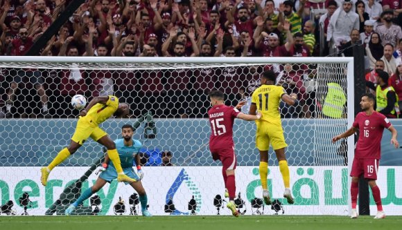 Foci-vb, első nap: Katar találkozása az igazi futballal