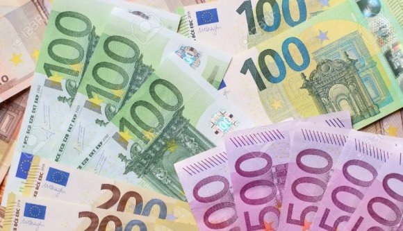 Kemény eurómilliárdokat küldenek haza a külföldön dolgozó romániaiak