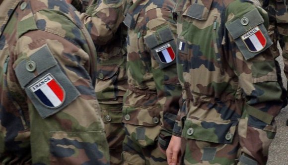 Az eddigi nyomozás szerint öngyilkos lett a Bukarestben holtan talált francia katona