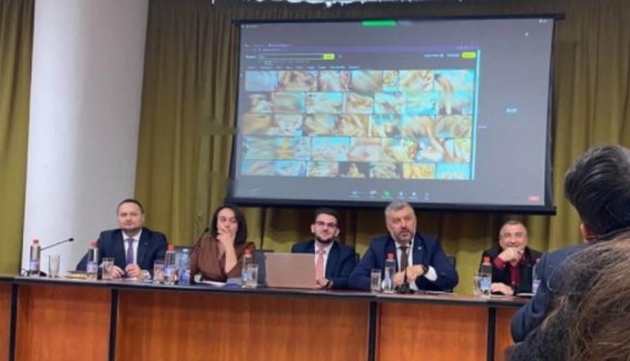Pornóképekkel hackelték meg a minisztérium internetes adatvédelemről szóló konferenciáját