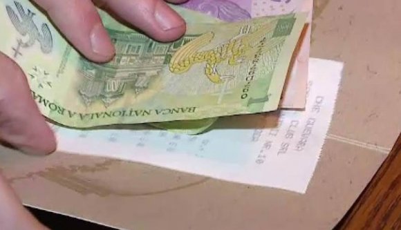 A pincéreken nyerészkedne az állam: meg akarják adóztatni a borravalót