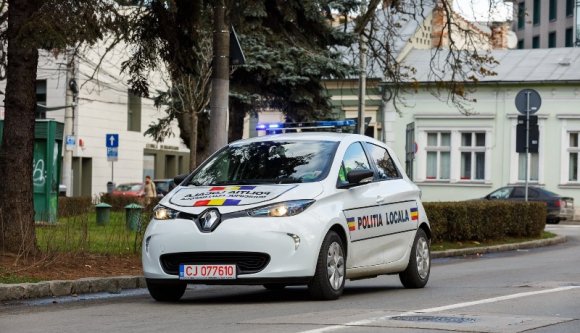 Ez hiányzott: egy új törvény plusz jogkört biztosít a helyi rendőröknek