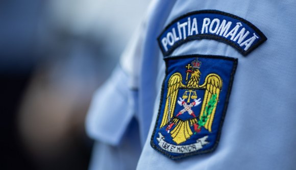 Maffiamódszerekkel tartotta rettegésben volt szeretőjét a helyi rendőrfőnök