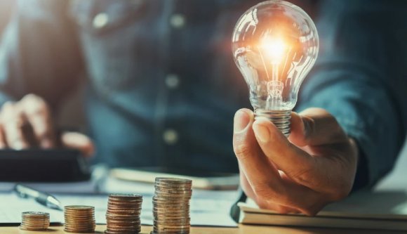 Robin Hoodosat játszik a román állam, és jól megsarcolja az óriási extraprofitot szerző energiacégeket