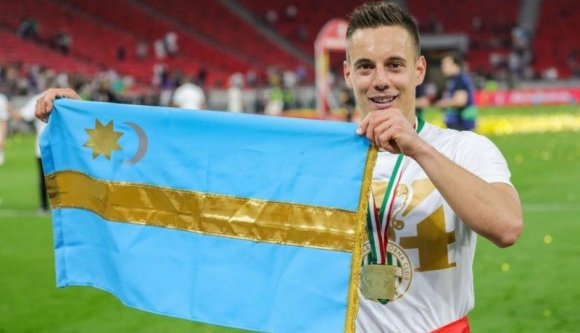 „Ha a Jóisten is úgy akarja, viselném a piros-fehér-zöld mezt” – interjú Pászka Lóránddal, a Fradi székelyföldi focistájával
