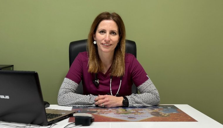 „Dr. Google mindig kéznél van, de az orvosi szakvéleményt nem tudja pótolni” – interjú Fehér Gabriella háziorvossal