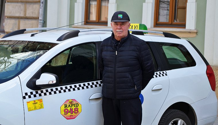 Ideges ember ne menjen taxisnak, mert nem fogja bírni