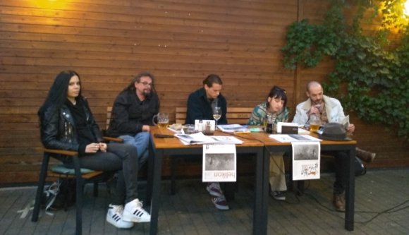 „Nem lesz jövő, nem lesz kocsma” – bemutatták a Helikon kocsmaszámát
