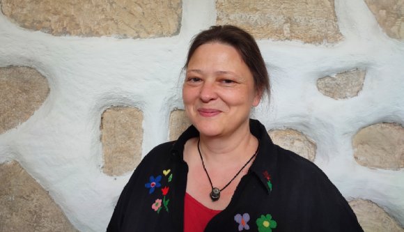 „Bizonyos értelemben az iskola egy gyerekmegőrző lett” – interjú Bak Márta pedagógussal