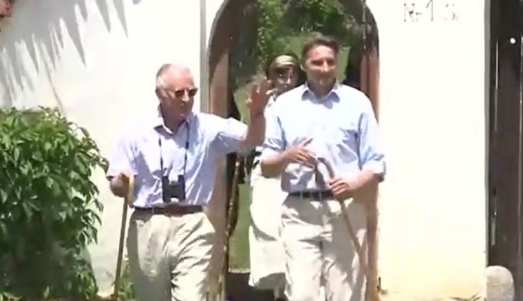 Etnikumok harmonikus együttélésének támogatásáért kapott díjat Iohannis, III. Károly kirándulni indult Zalánpatakon – hírmix