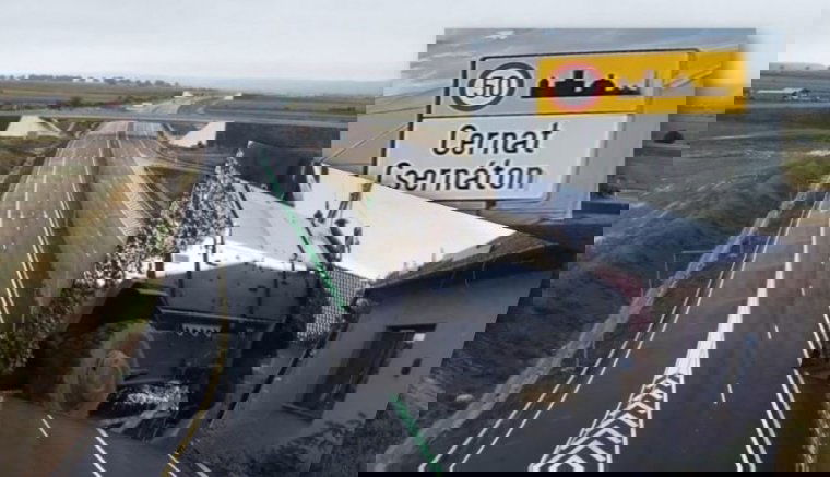 Vasárnapi hírmix: Kovászna megyében egy ház udvarán kötött ki egy NATO-harcjármű